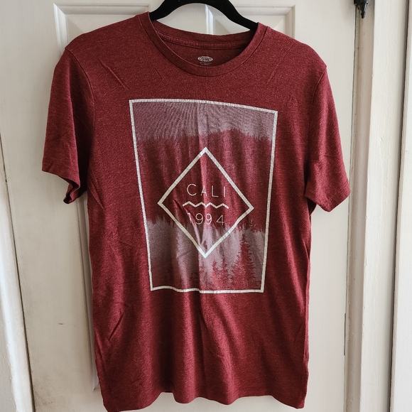 Old navy t-shirt - Picture 1 of 3